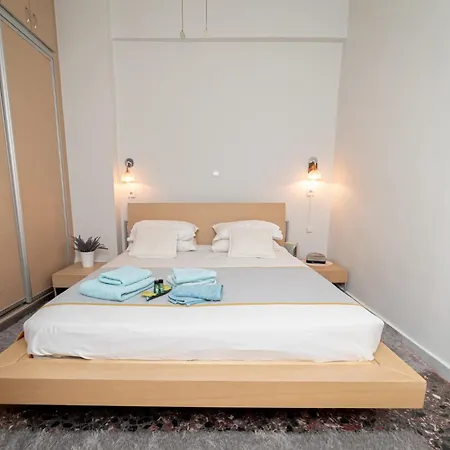 Luxury Sea-apartment In The Center Of Loutraki (Corinthia)